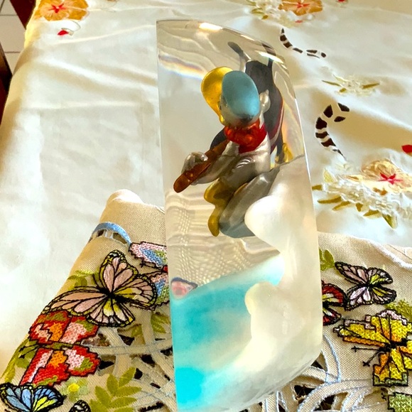 HAWAIIAN HOLIDAY ( MICKEY AND DONALD) Limited to 950 Surf is up . - Picture 4 of 6